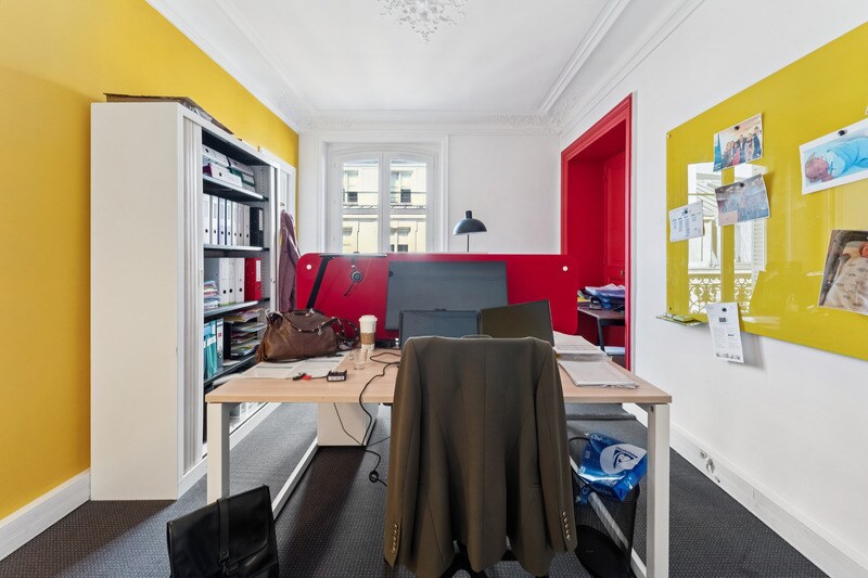 54 Rue De Ponthieu, Paris à louer Photo intérieure- Image 1 de 8