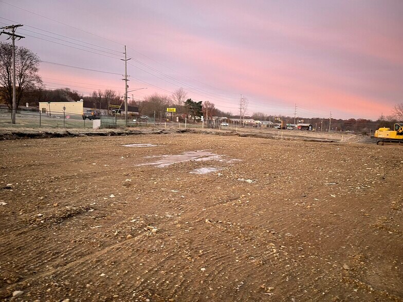 195 Reynolds Industrial Park Rd, Greenville, PA for sale - Building Photo - Image 1 of 21