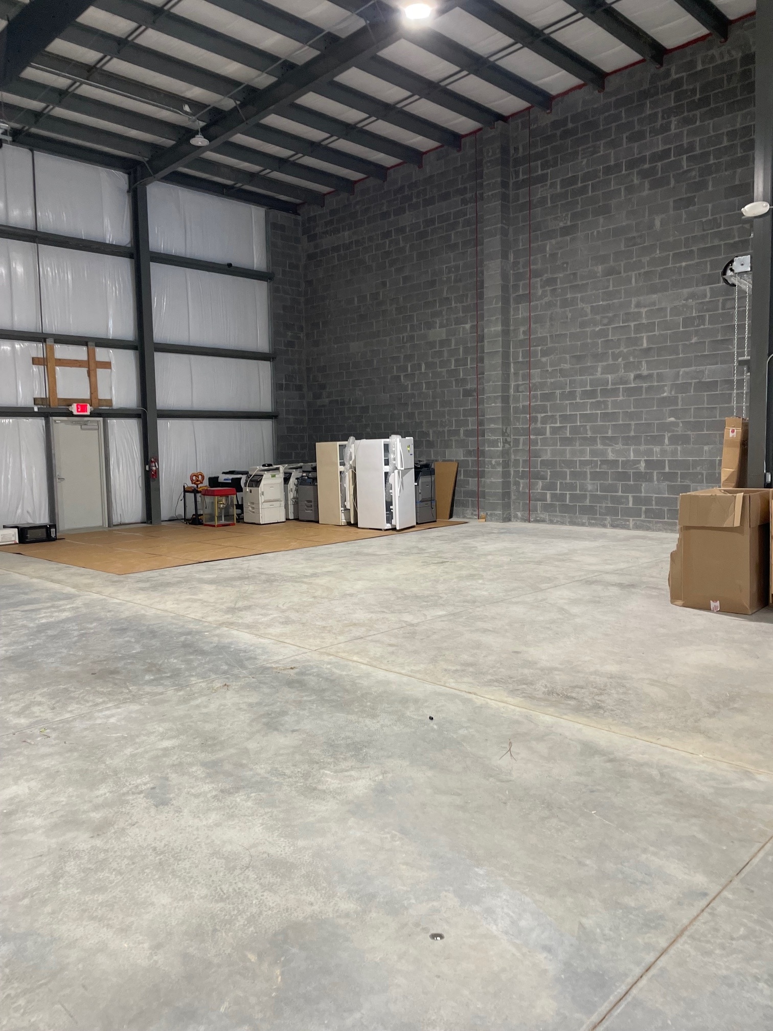 7635 Southrail Road, North Charleston, SC for lease Building Photo- Image 1 of 13