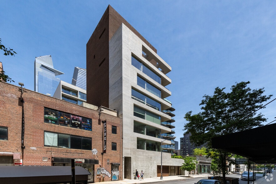 527 W 27th St, New York, NY for lease - Building Photo - Image 3 of 13