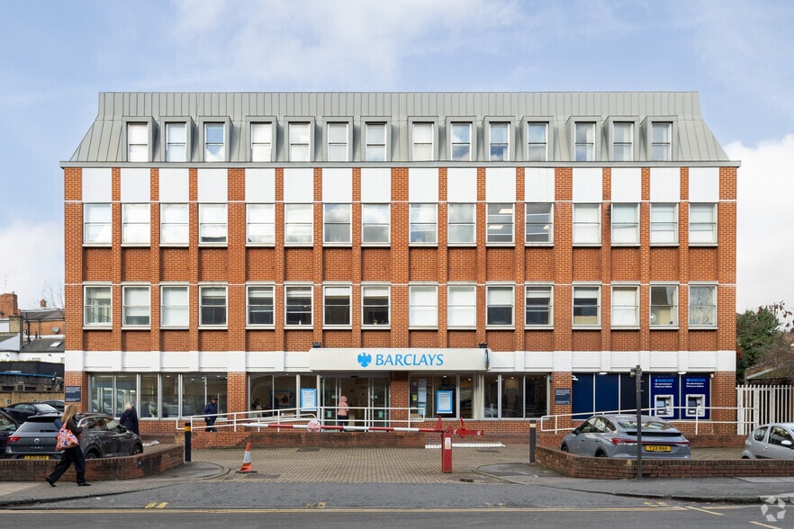 8 Alexandra Rd, London for lease - Primary Photo - Image 1 of 2
