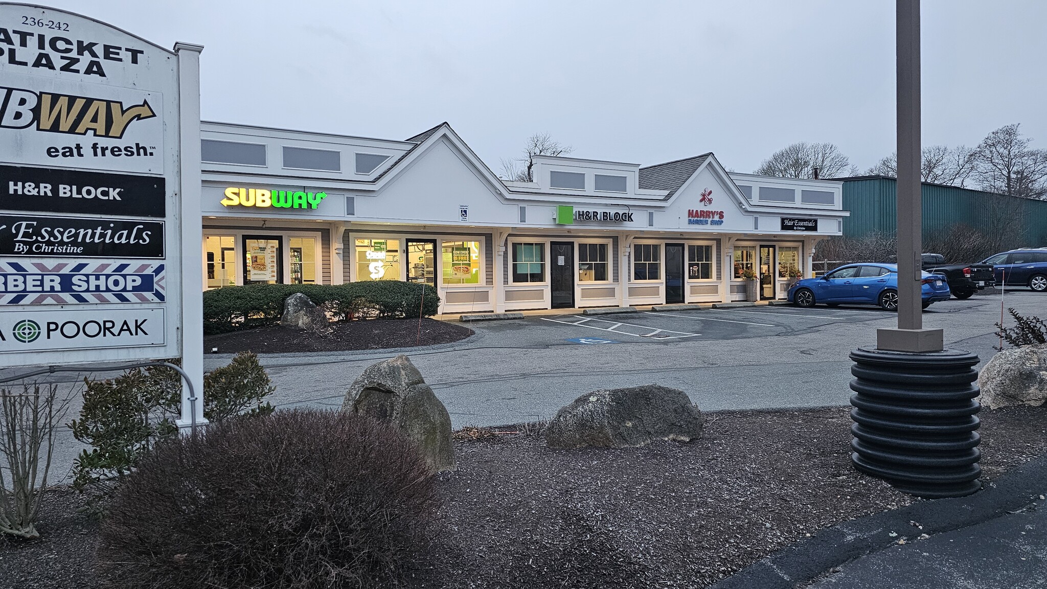 236-242 Teaticket Hwy, East Falmouth, MA for lease Building Photo- Image 1 of 3