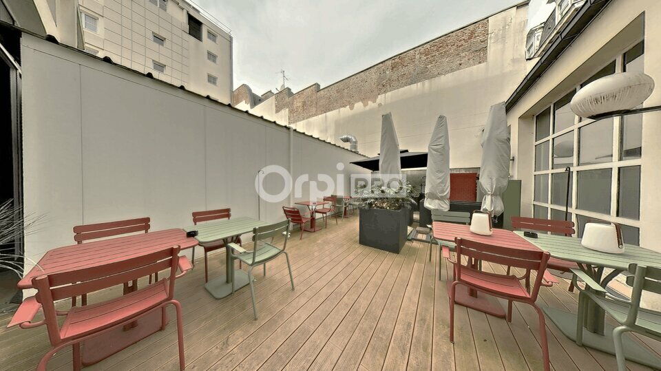 Office in Lille for lease - Building Photo - Image 2 of 12
