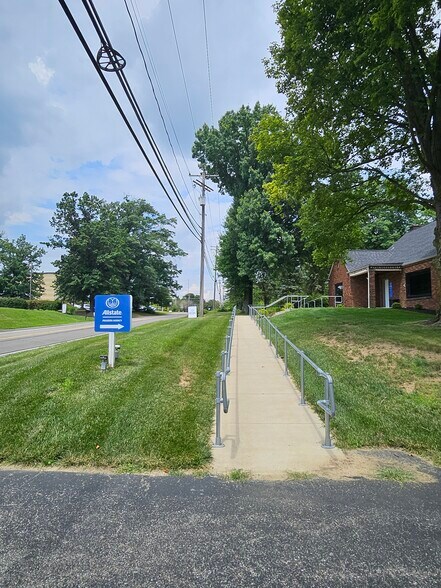 1272 Dutilh Rd, Cranberry Township, PA for sale - Building Photo - Image 2 of 10