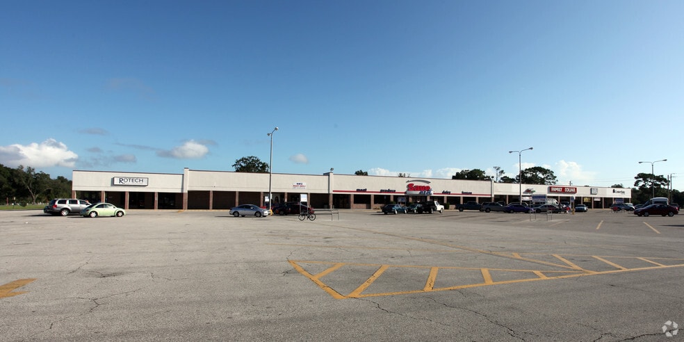 3210 Crill Ave, Palatka, FL for lease - Building Photo - Image 3 of 10