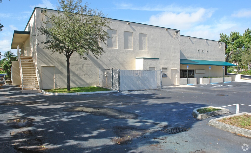 6000 N Federal Hwy, Fort Lauderdale, FL for lease - Building Photo - Image 2 of 14