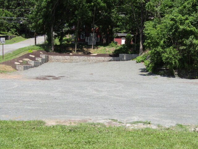 102 Spruce St, Hawley, PA à vendre - Photo du bâtiment - Image 3 de 14