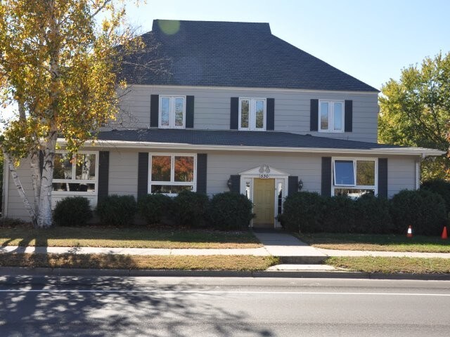 530 W Broadway St W, Monticello, MN for sale - Primary Photo - Image 1 of 9