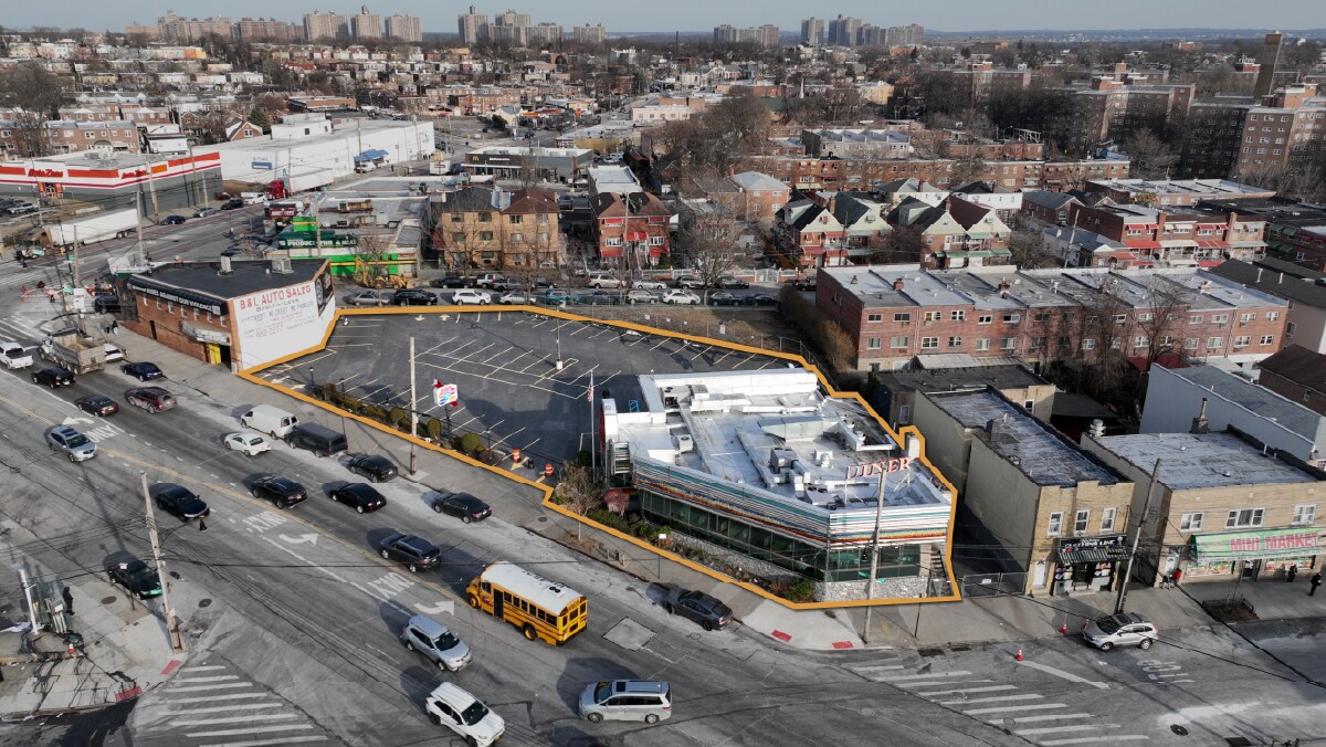 3260 Boston Rd, Bronx, NY à louer Aérien- Image 1 de 4