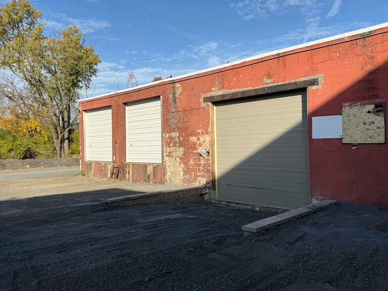 830 13th Ave, Bethlehem, PA for lease - Building Photo - Image 2 of 7