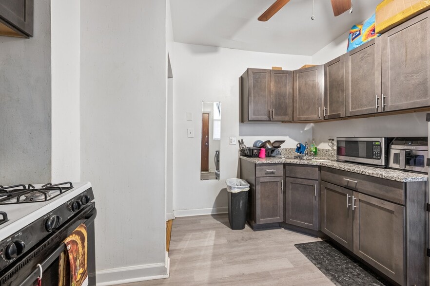 7601-7605 S Peoria St, Chicago, IL for sale - Interior Photo - Image 2 of 3