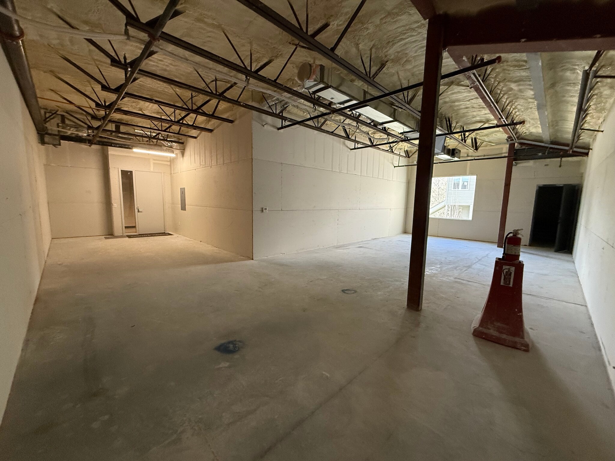 4030 W Lake Creek Dr, Wilson, WY for lease Interior Photo- Image 1 of 3