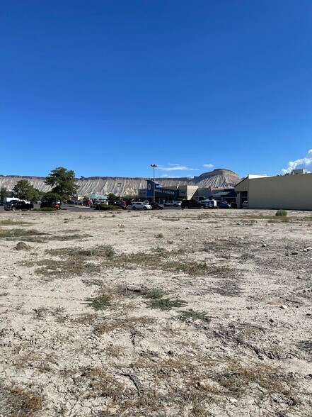 3225 I-70 Business Loop, Clifton, CO à vendre - Photo du bâtiment - Image 3 de 5