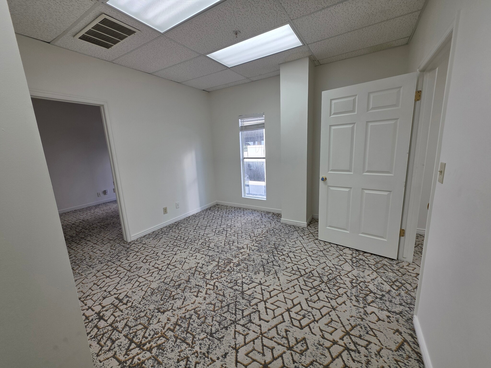42 N University Ave, Provo, UT for lease Interior Photo- Image 1 of 3