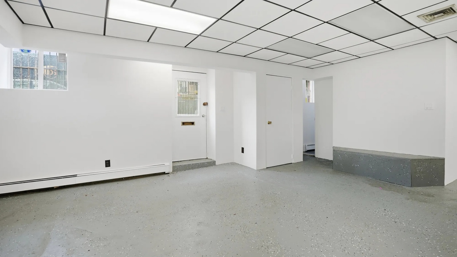 114-20 Queens Blvd, Forest Hills, NY 11375 - Unit C5-1 -  - Interior Photo - Image 2 of 6