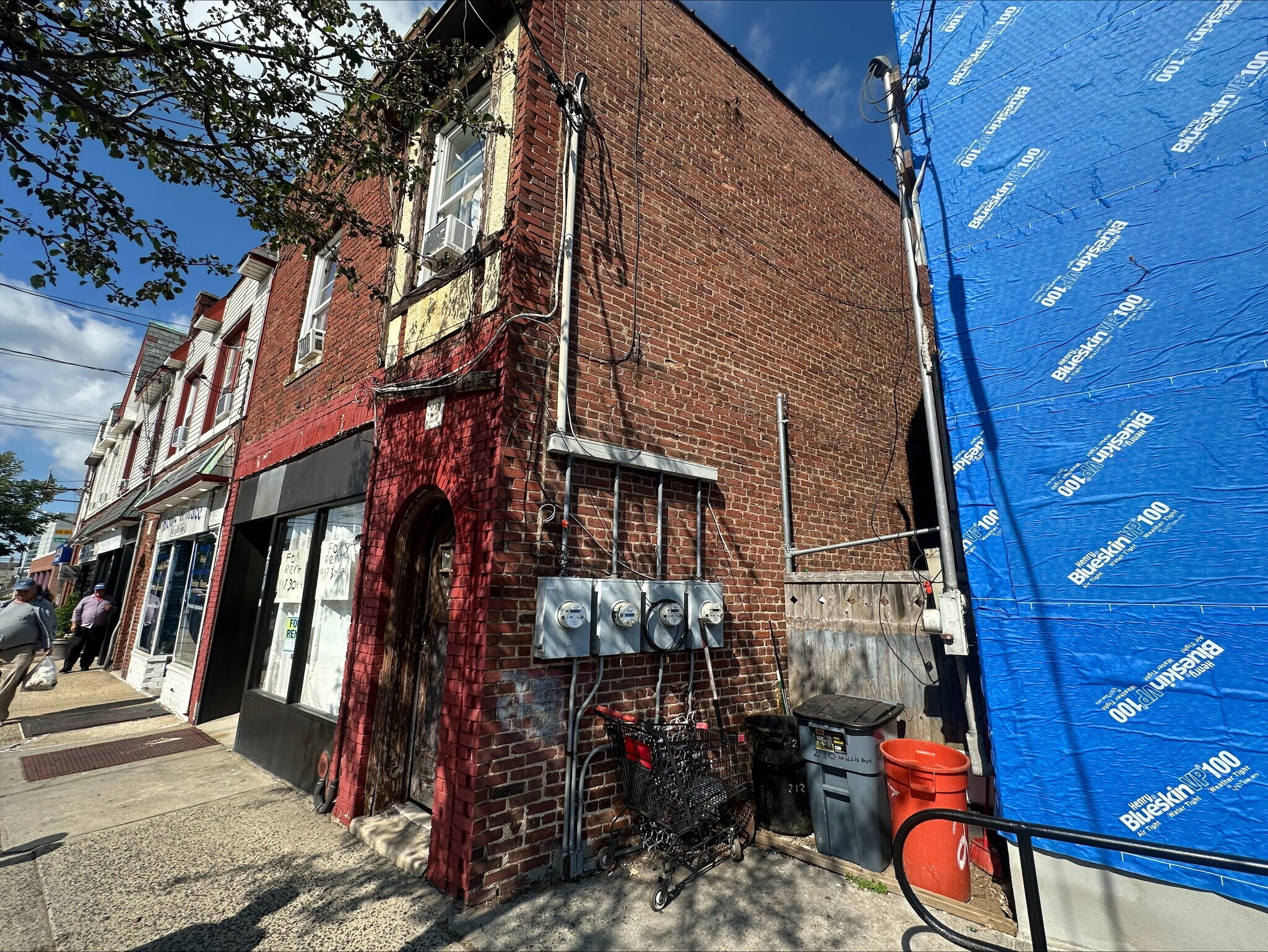 208 Willis Ave, Mineola, NY à louer Photo du bâtiment- Image 1 de 13