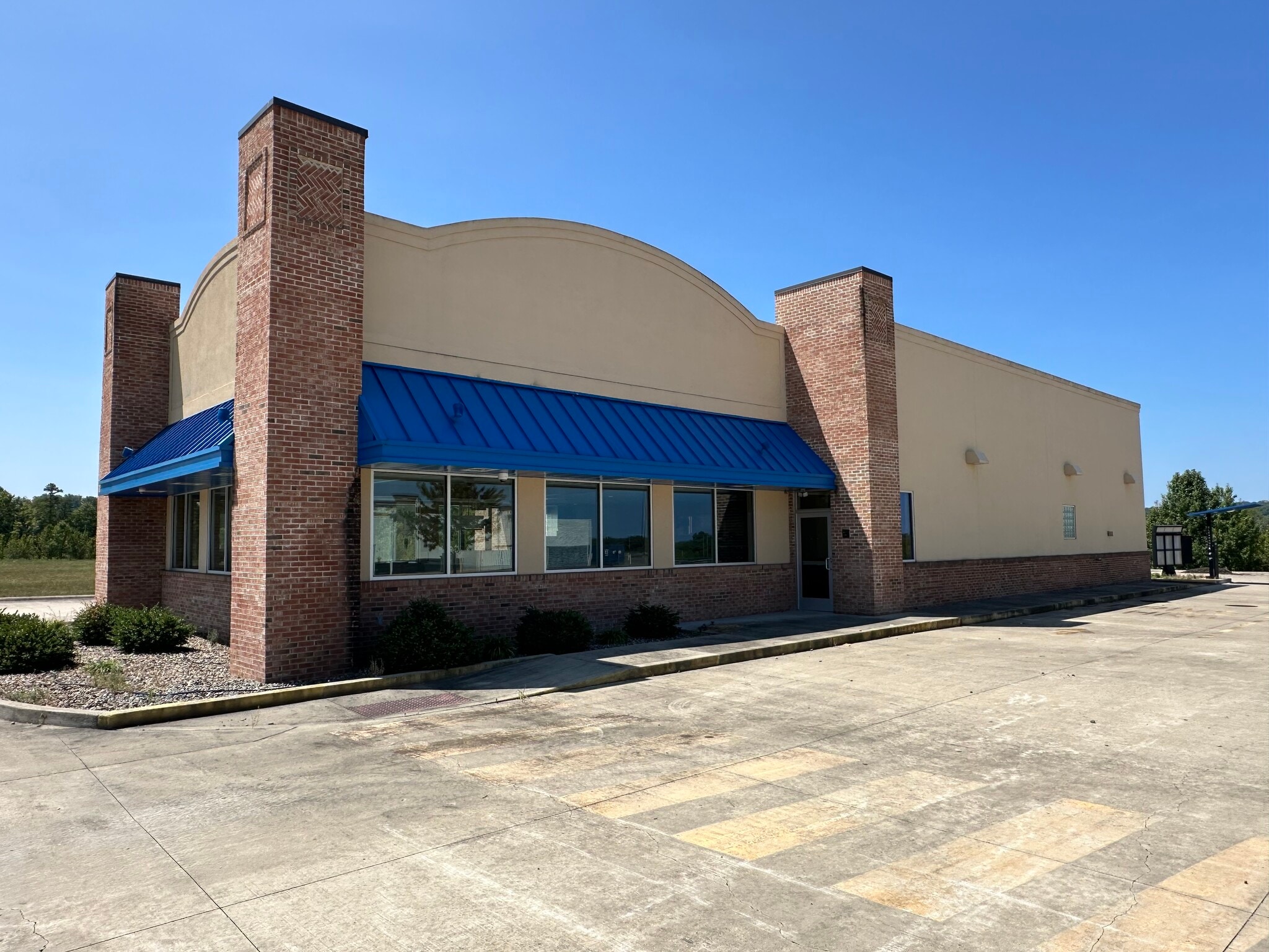 2800-2838 Mountaineer Blvd, Charleston, WV for lease Building Photo- Image 1 of 34