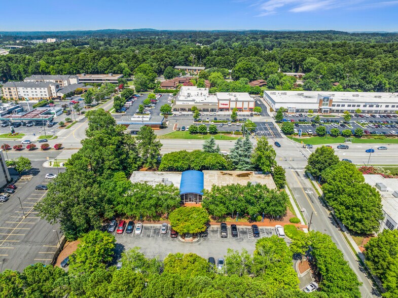 1824 Hillandale Rd, Durham, NC à vendre - Aérien - Image 3 de 8