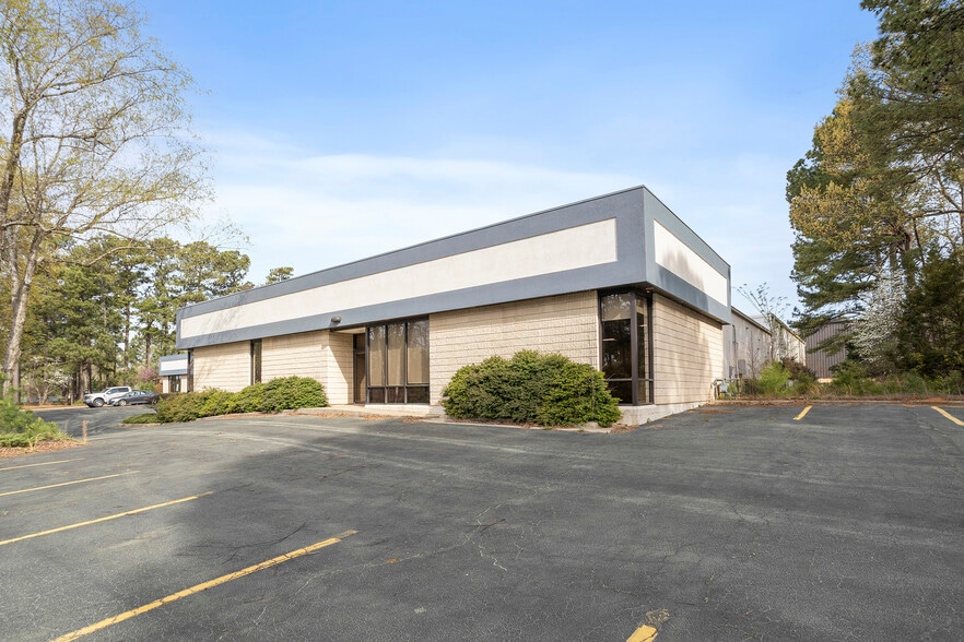 3001 Spring Forest Rd, Raleigh, NC for sale - Primary Photo - Image 1 of 27