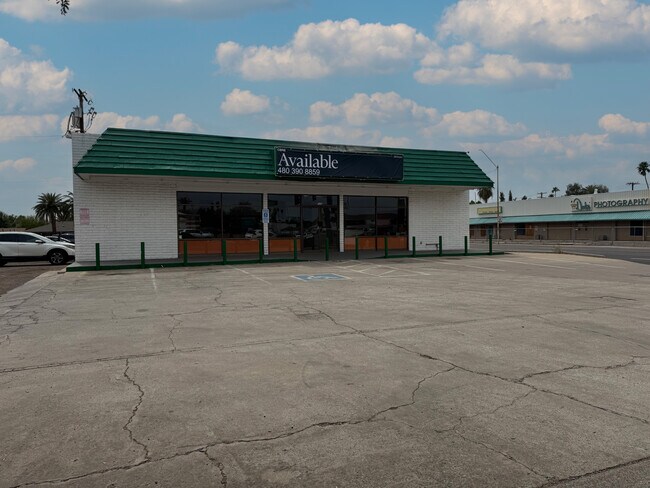 Plus de détails pour 549 W Thomas Rd, Phoenix, AZ - Commerce de détail à louer