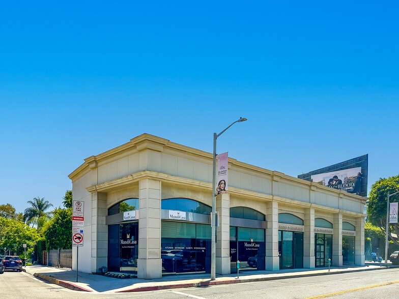 370-372 N Robertson Blvd, West Hollywood, CA for lease - Building Photo - Image 2 of 5