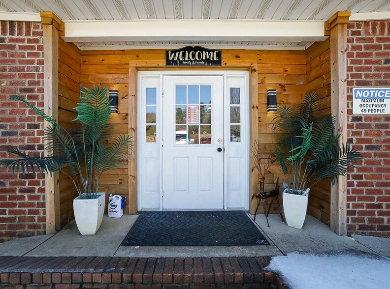 9 Callaway Dr, Crawford, GA for sale - Primary Photo - Image 1 of 49