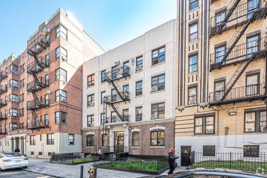 25 E 21st St, Brooklyn, NY à vendre - Photo du bâtiment - Image 1 de 18