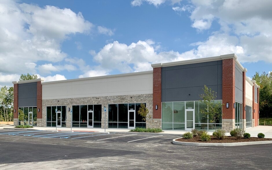 6853-6869 W Broadway, McCordsville, IN for lease - Building Photo - Image 2 of 2