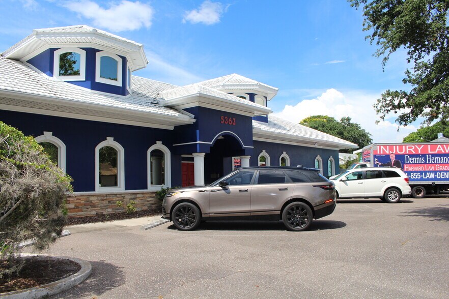 5363 Central Ave, Saint Petersburg, FL à vendre - Photo du bâtiment - Image 2 de 26