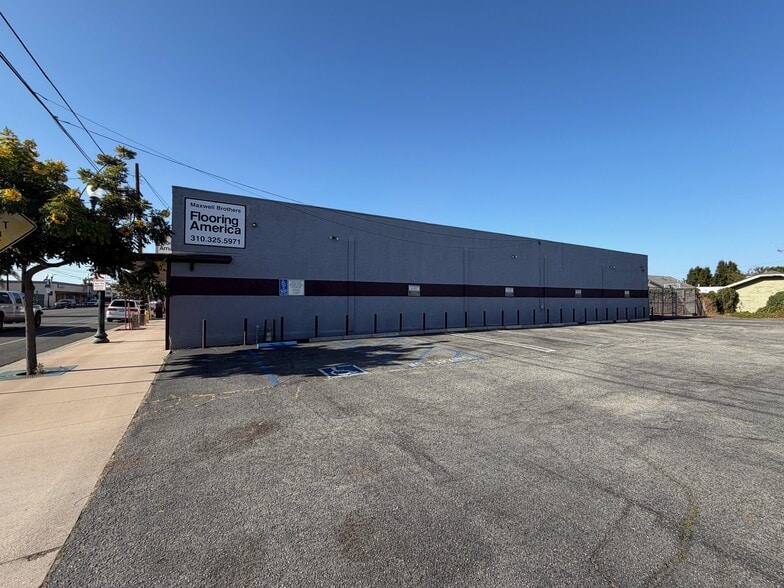 24632 Narbonne Ave, Lomita, CA for sale - Building Photo - Image 2 of 16