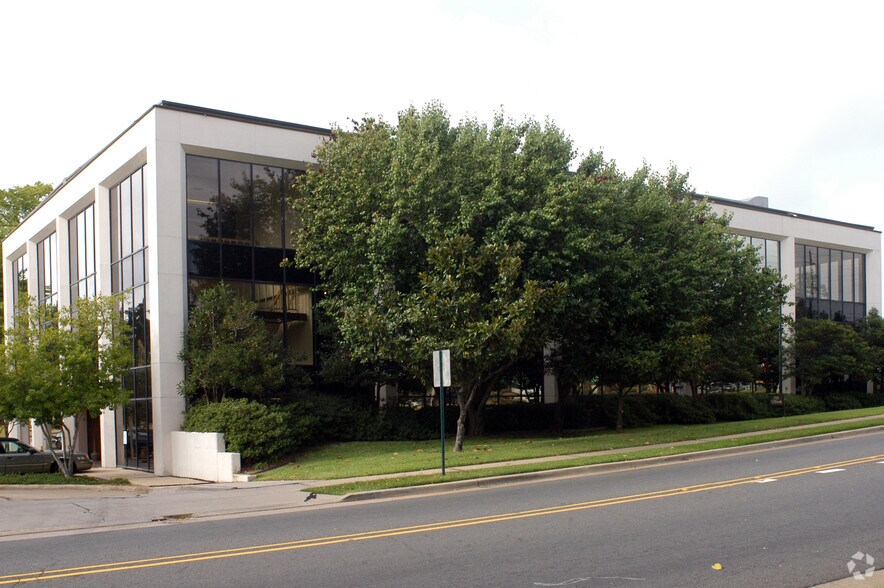 745 Olive St, Shreveport, LA for lease - Building Photo - Image 2 of 2
