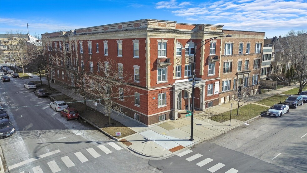 4601 S Indiana Ave, Chicago, IL for sale - Building Photo - Image 1 of 1