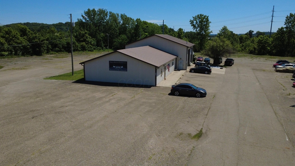 438 S Ewing St, Lancaster, OH for sale - Building Photo - Image 3 of 5