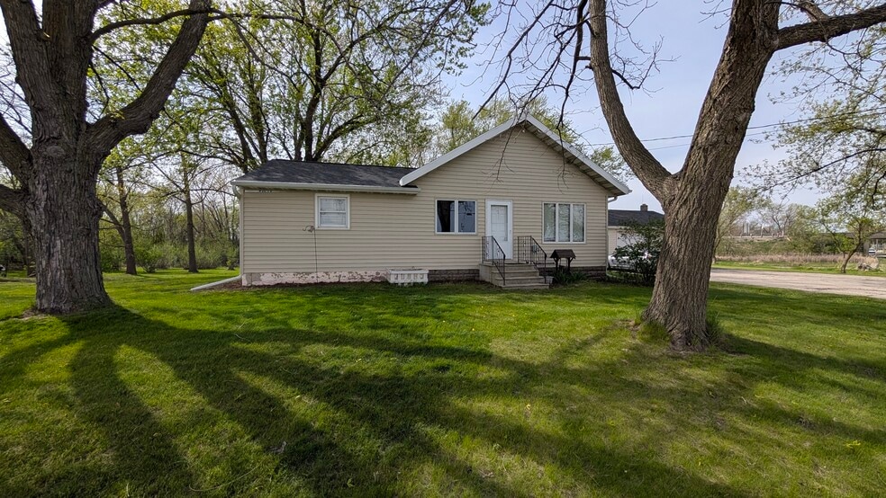 1251 Maloney Rd, Kaukauna, WI for sale - Building Photo - Image 2 of 24