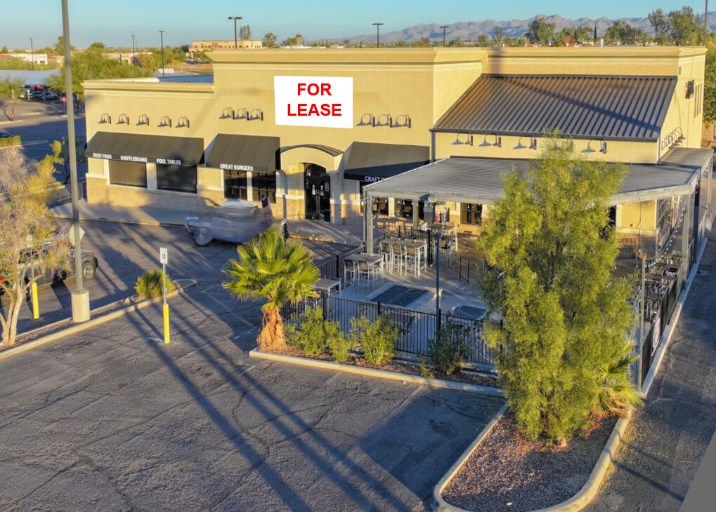 7625 N La Cholla Blvd, Tucson, AZ à louer Photo du bâtiment- Image 1 de 18