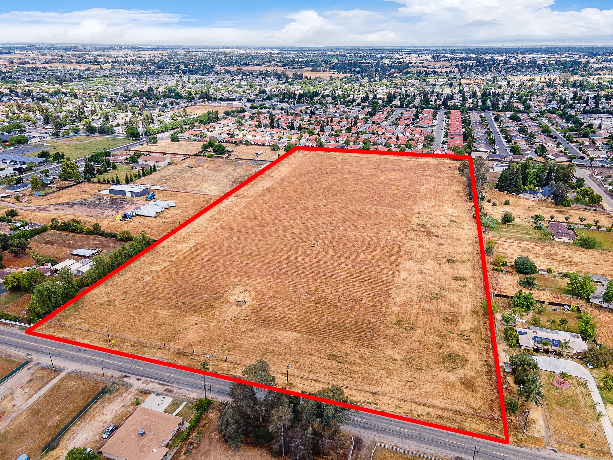 4260 W McKinley Ave, Fresno, CA à vendre Photo du bâtiment- Image 1 de 5
