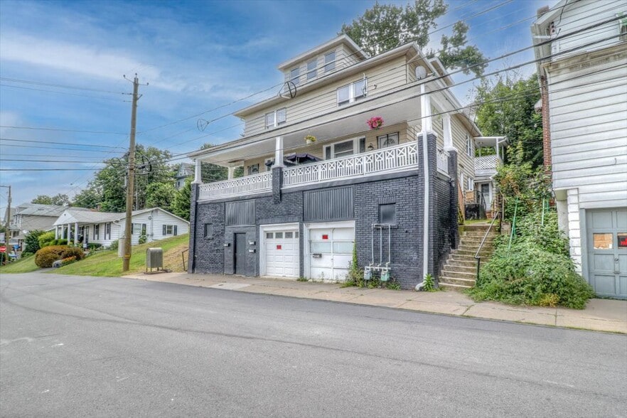 277 E Spring St, Nanticoke, PA for sale - Building Photo - Image 3 of 31