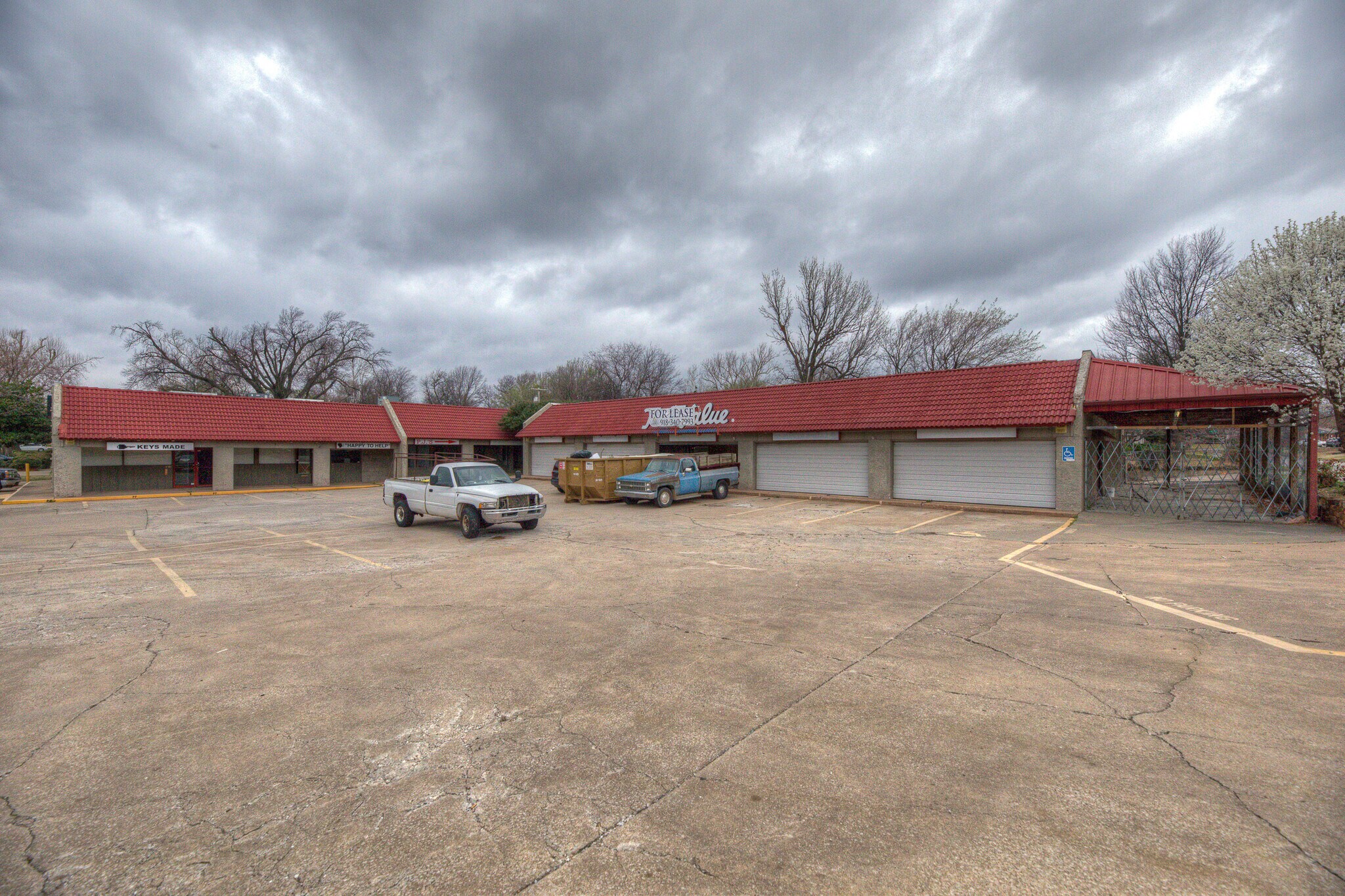 4311 E 31st St, Tulsa, OK à louer Photo du bâtiment- Image 1 de 20