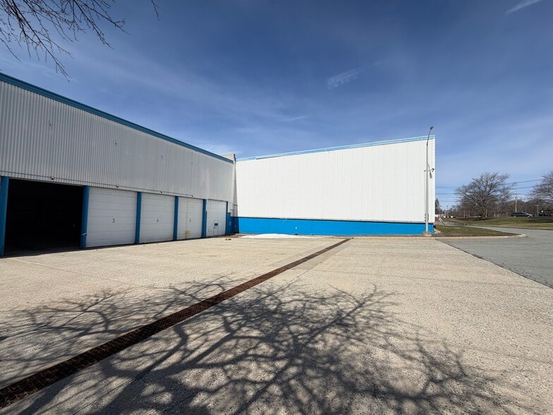 95 Ballard Rd, Middletown, NY for lease - Building Photo - Image 3 of 6