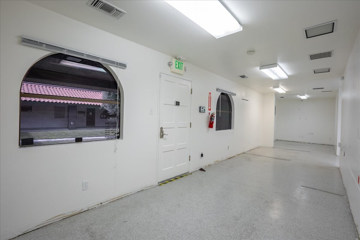 1050 Las Tablas Rd, Templeton, CA 93465 - Unit 14 - - Interior Photo - Image 1 of 11