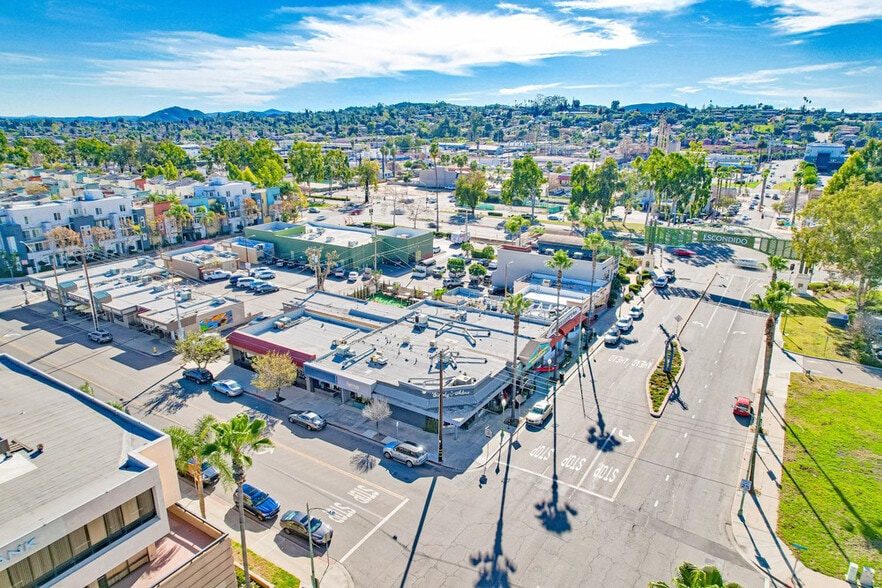145-159 S Orange St, Escondido, CA for lease - Building Photo - Image 3 of 25