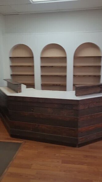 701 Front St, Santa Cruz, CA à louer - Vidéo sur l’inscription commerciale - Image 2 de 9