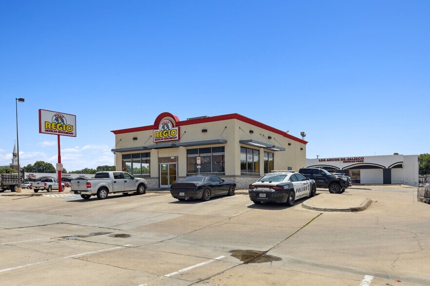 6300 Samuell Blvd, Dallas, TX for lease - Building Photo - Image 2 of 6