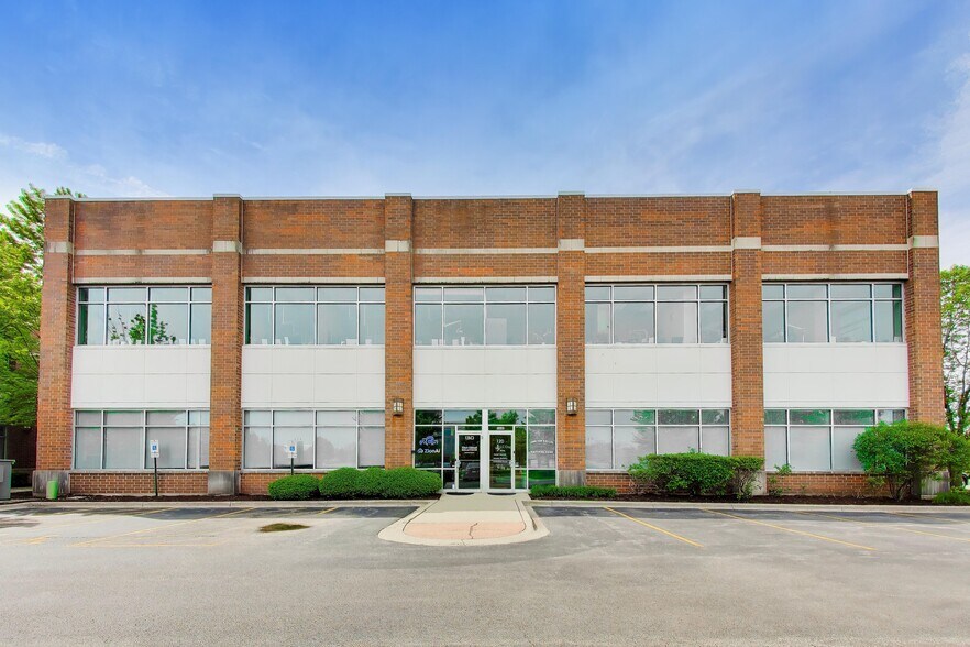 2640 Patriot Blvd, Glenview, IL à vendre - Photo du bâtiment - Image 2 de 27