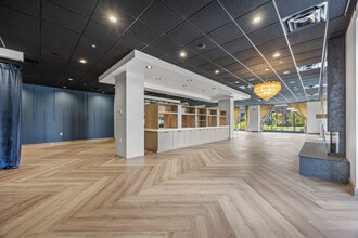 5601 33rd Ave S, Fargo, ND à louer Photo intérieure- Image 2 de 13