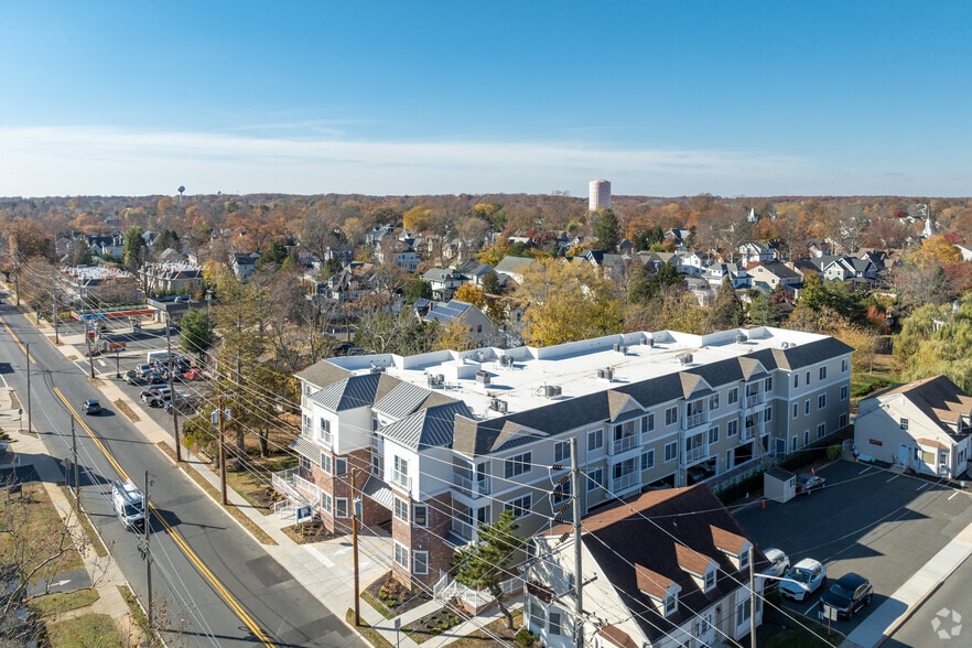 33 Union Ave, Manasquan, NJ for sale - Building Photo - Image 3 of 111