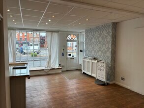 4 High St, Winslow for lease Interior Photo- Image 1 of 4
