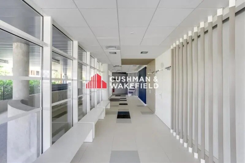 Office in Balma for lease - Building Photo - Image 3 of 8