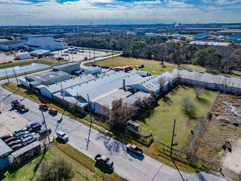7403 Wright Rd, Houston, TX à louer - Photo du bâtiment - Image 3 de 11