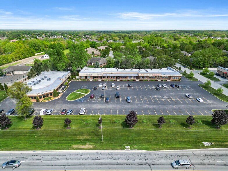 8209-8267 Wicker Ave, Saint John, IN à louer - Photo du bâtiment - Image 3 de 22